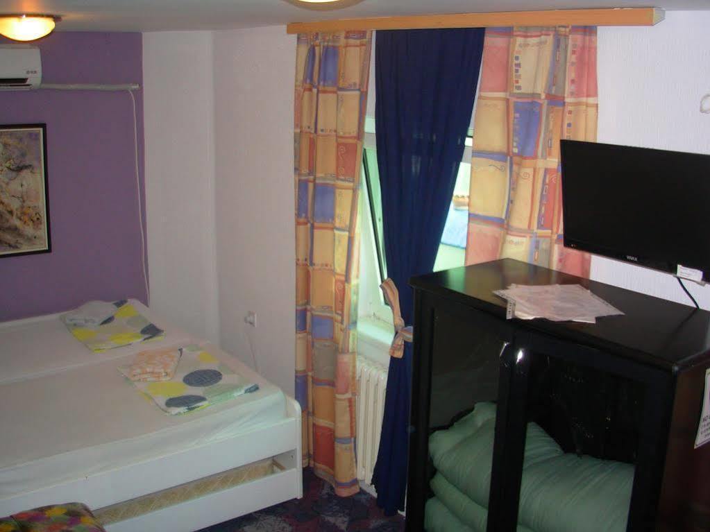 Hostel 021 Újvidék Kültér fotó